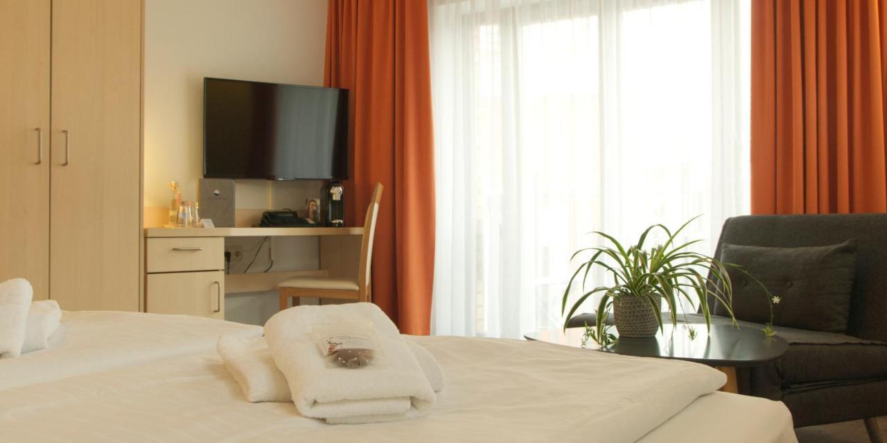Hotel Mueritzperle à Waren  Extérieur photo